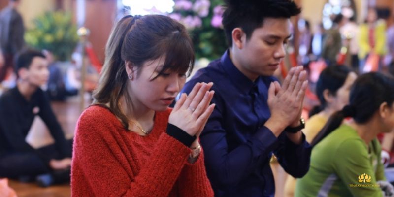 Lời cầu nguyện đầu năm khi đi chùa chuẩn lễ