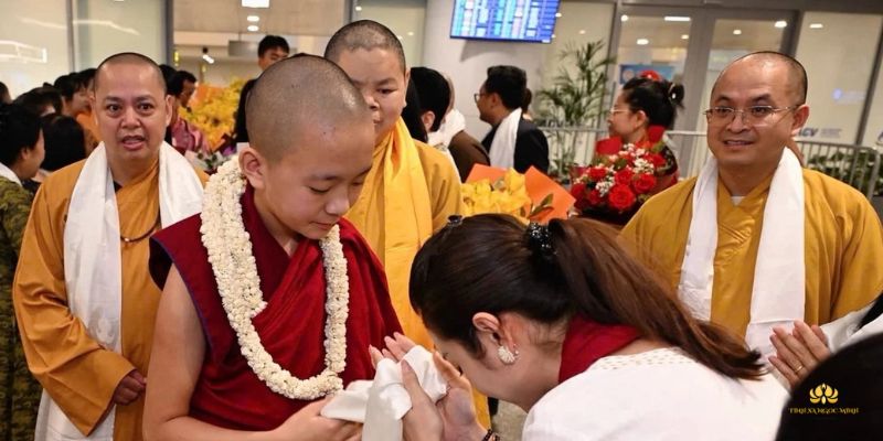 Tại sao Vairochana là Phật rồi mà vẫn “luân hồi”